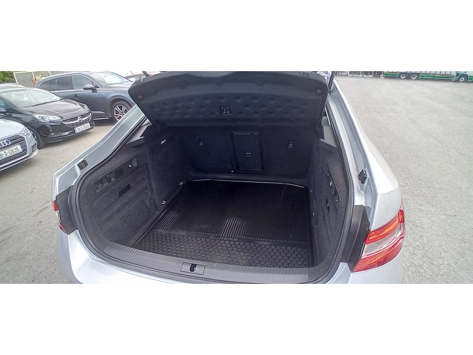 2022 Skoda Superb 2L Diesel For Sale Images