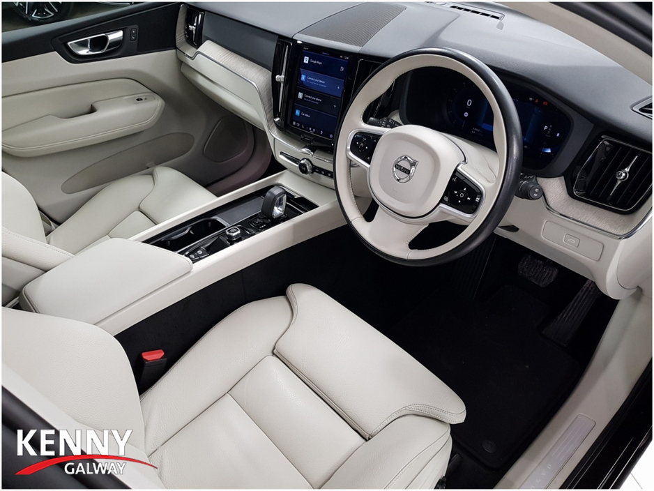 2022 Volvo XC60 2L Diesel For Sale Images