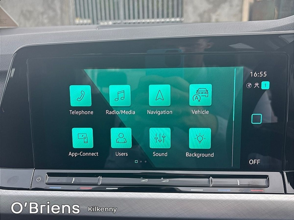 Volkswagen Golf 1.0 TSI 110HP Life 1 OWNER - PRISTINE CAR - IN STOCK & READY FOR COLLECTION — thumbnail 15