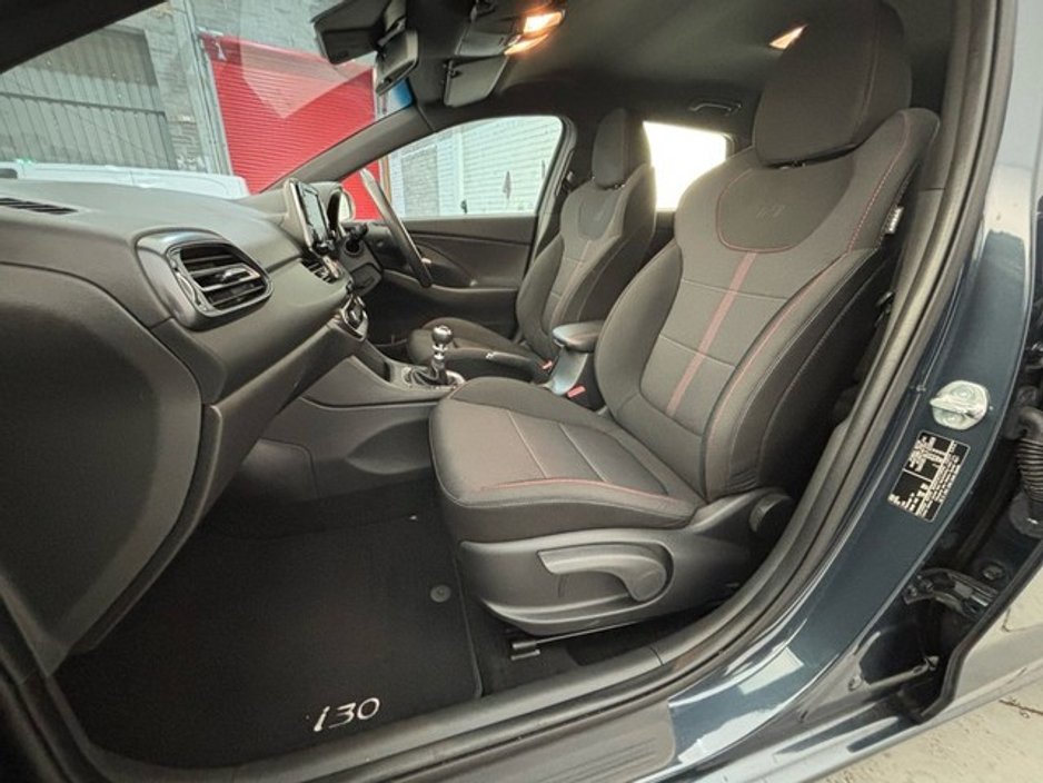 Hyundai i30 NLINE PETROL 5DR — thumbnail 6