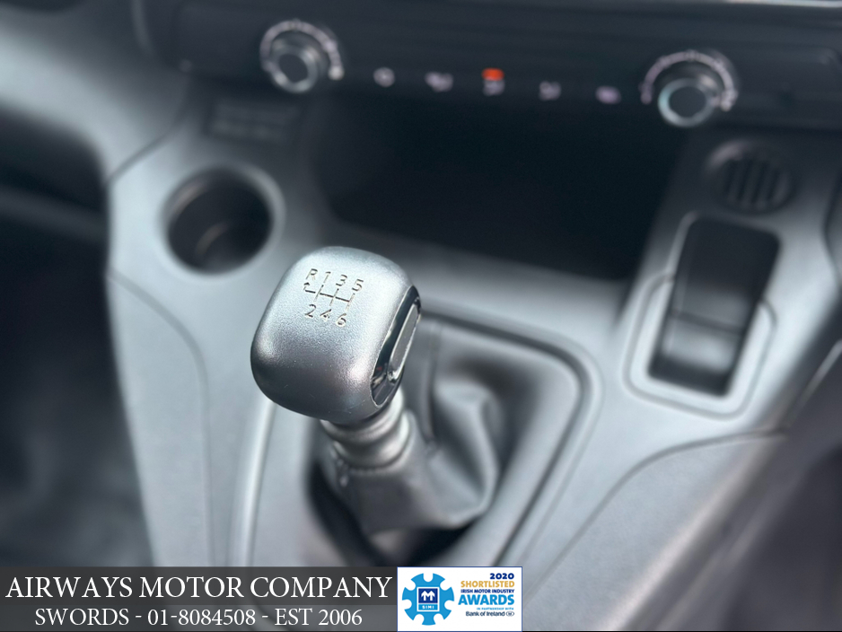 2022 Peugeot Partner 1.5L Diesel For Sale Images
