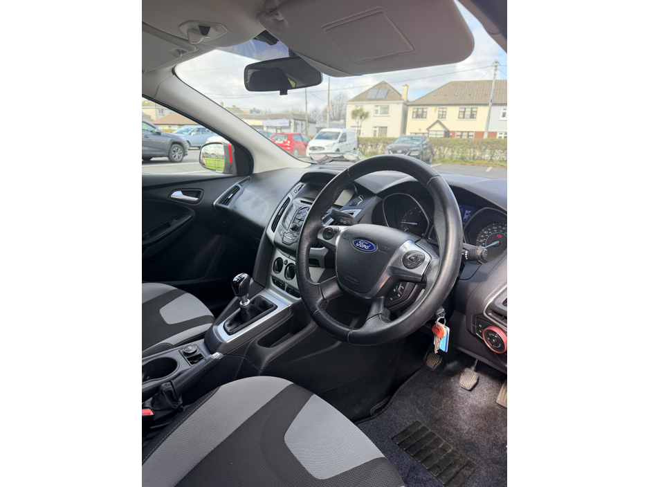 Ford Focus 1.6 TDCI ZETEC 113BHP 5DR — thumbnail 5