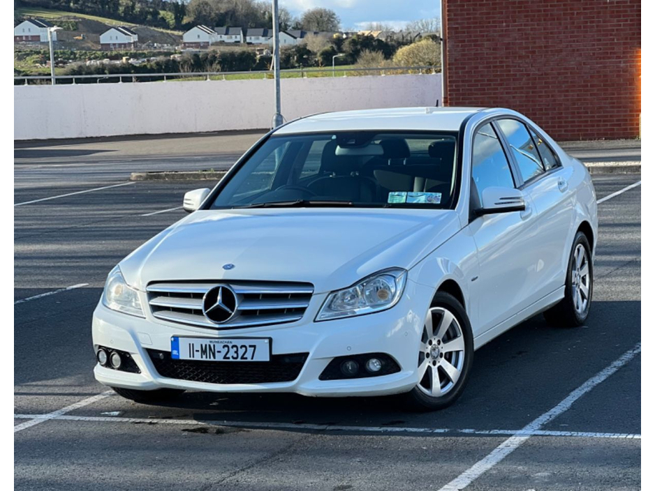 Mercedes-Benz C Class 2.1 Classic Saloon Diesel Manual RWD (136bhp)