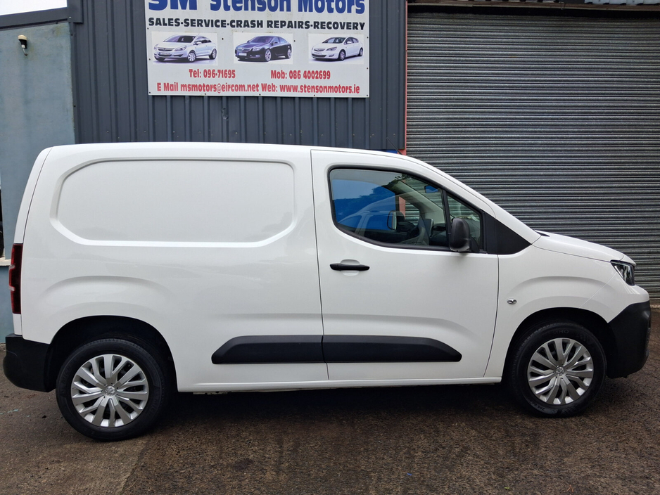 2022 Peugeot Partner 1.5L Diesel For Sale Images