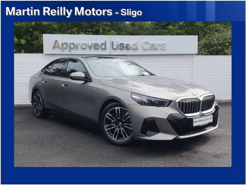 2025 BMW 5 Series 2.0L Petrol Plug-in Hybrid For Sale Images