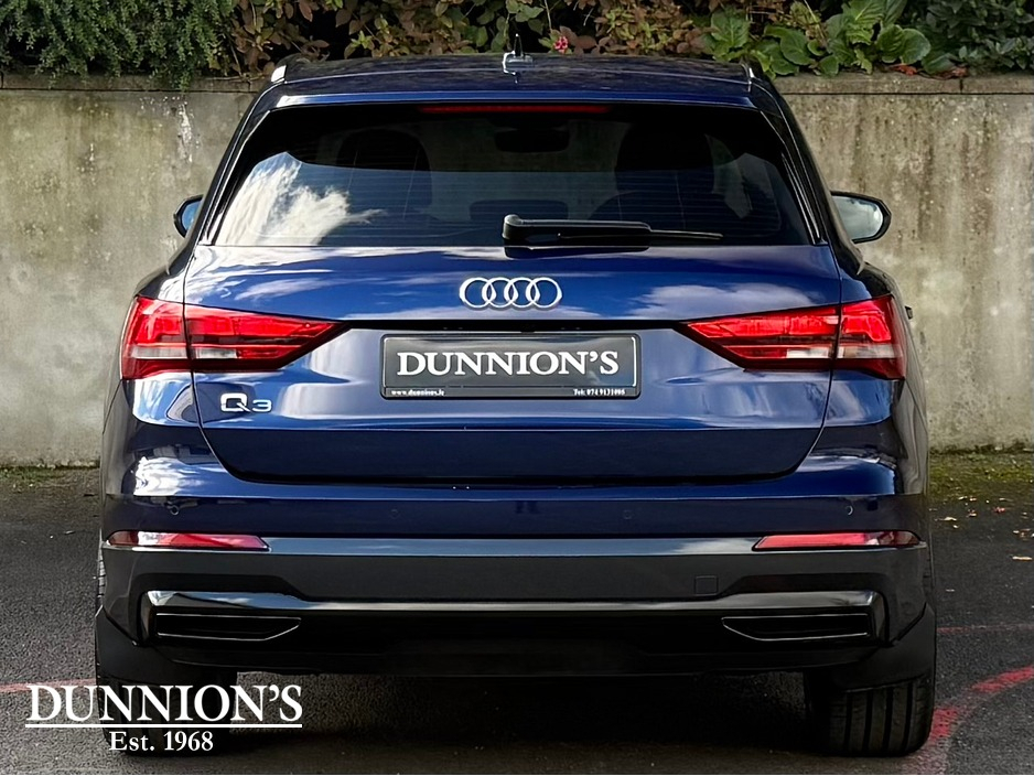 2025 Audi Q3 1.5L Petrol For Sale Images