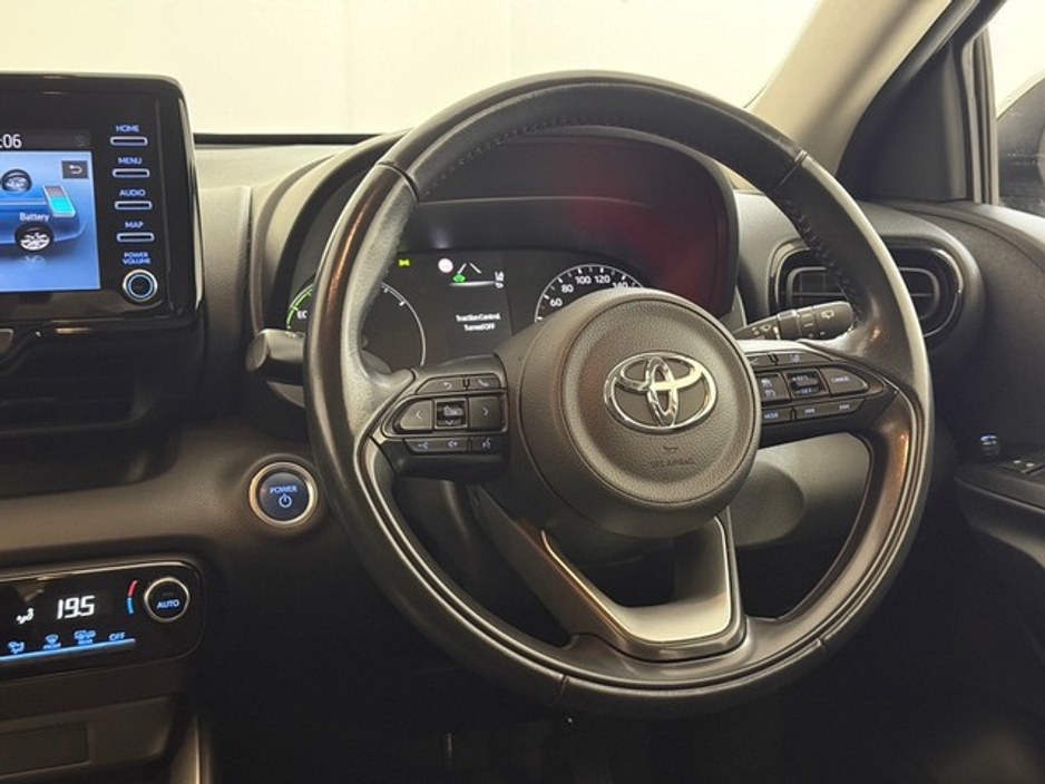 Toyota Yaris Luna Hybrid — thumbnail 9