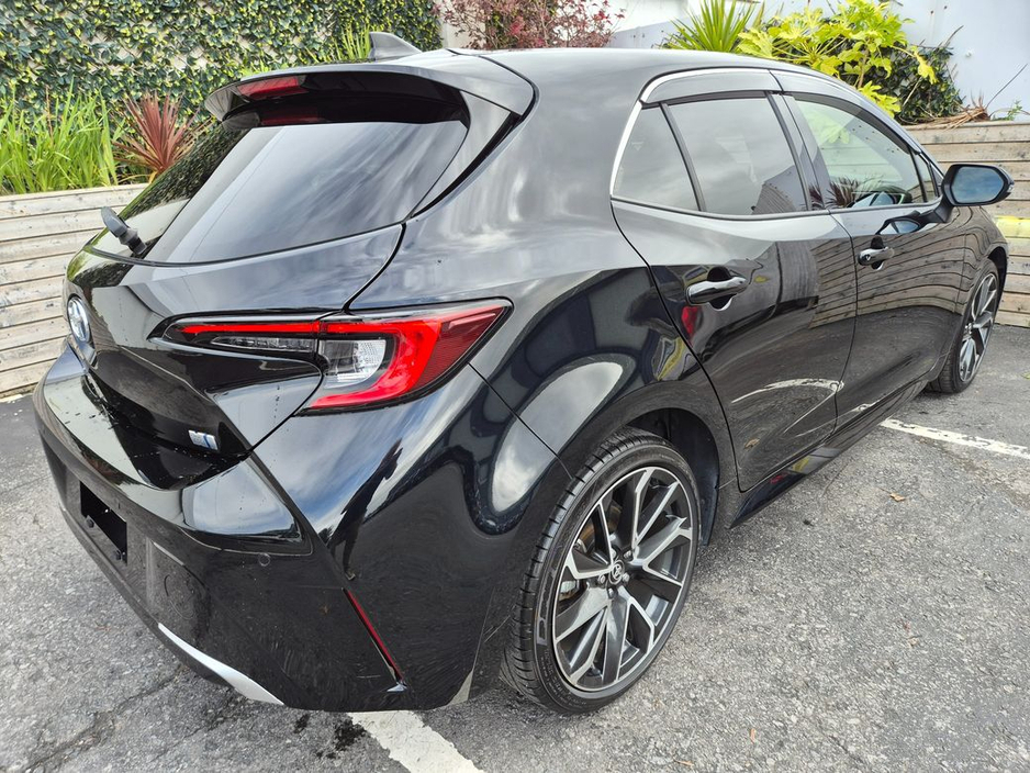 Toyota Corolla 1.8 HYBRID / SPORT SPEC / LOW MILEAGE / TAX €180 — thumbnail 6