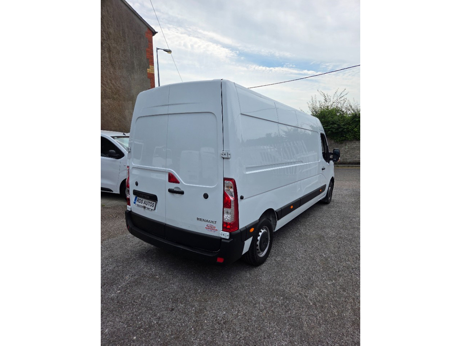 2023 Renault Master 2.3L Diesel For Sale Images