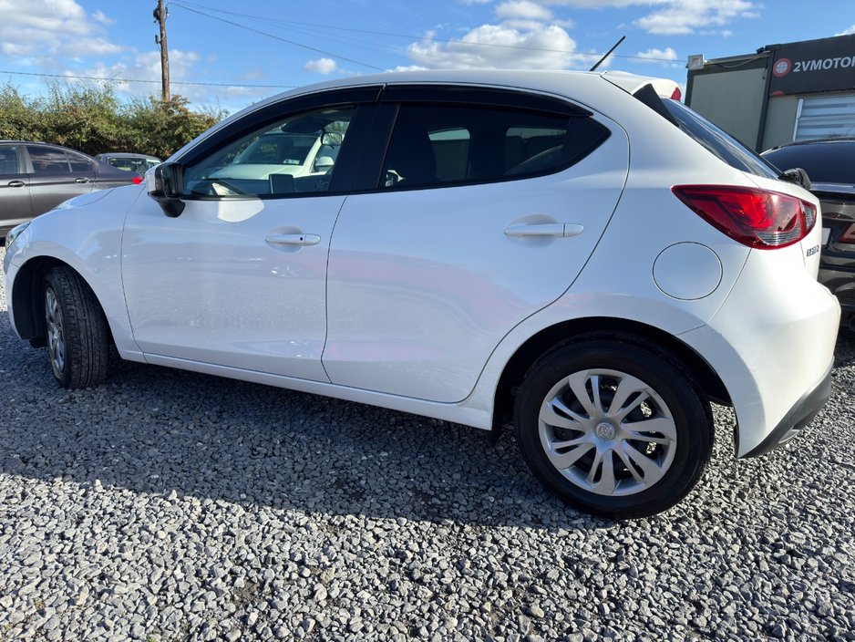 Mazda Demio 1.3 Petrol Automatic Low Km — thumbnail 3