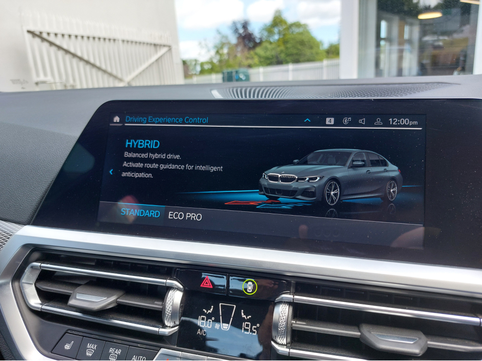 2021 BMW 3 Series 2.0L Petrol Plug-in Hybrid For Sale Images