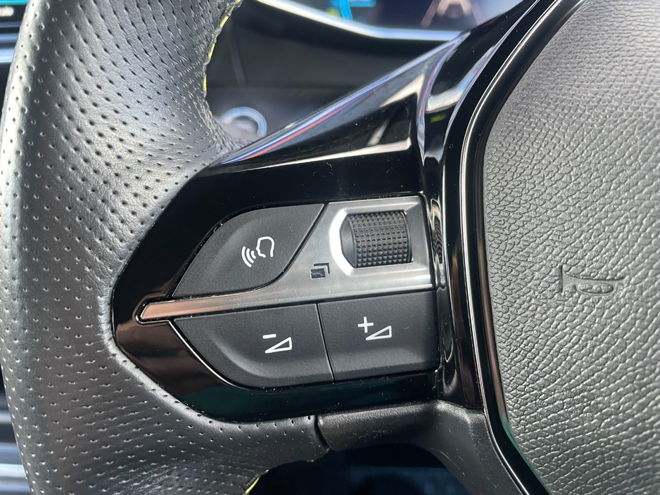 2021 Peugeot 2008 0L Electric For Sale Images