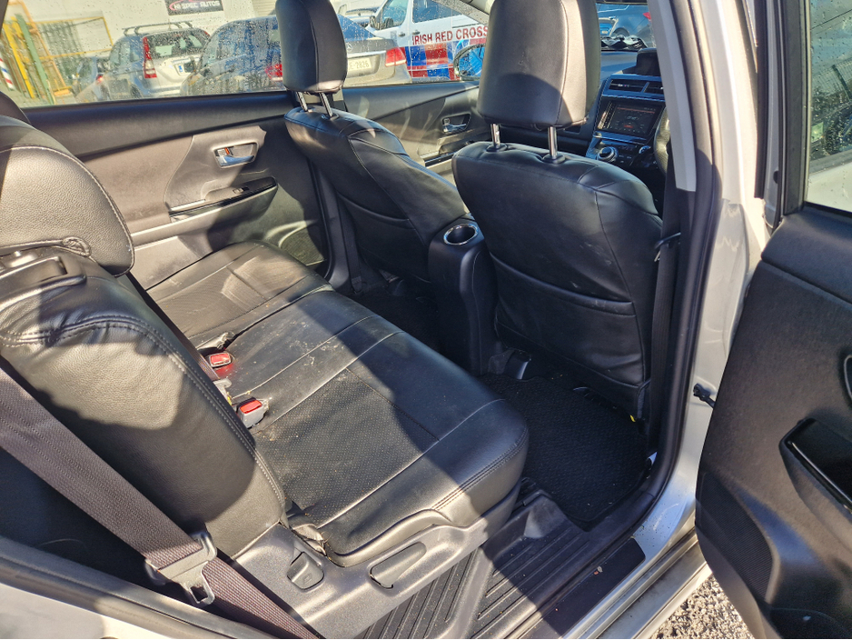 2016 Toyota Prius 1.8L Petrol Hybrid For Sale Images