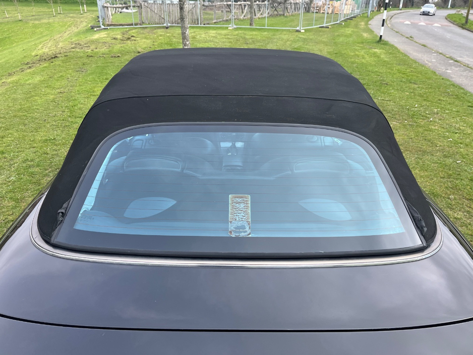 2005 Mercedes-Benz CLK Class 1.8L Petrol For Sale Images