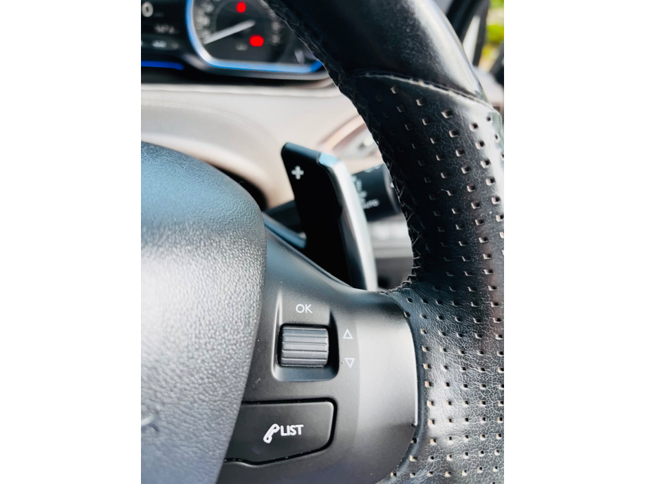 Peugeot 2008 — thumbnail 15