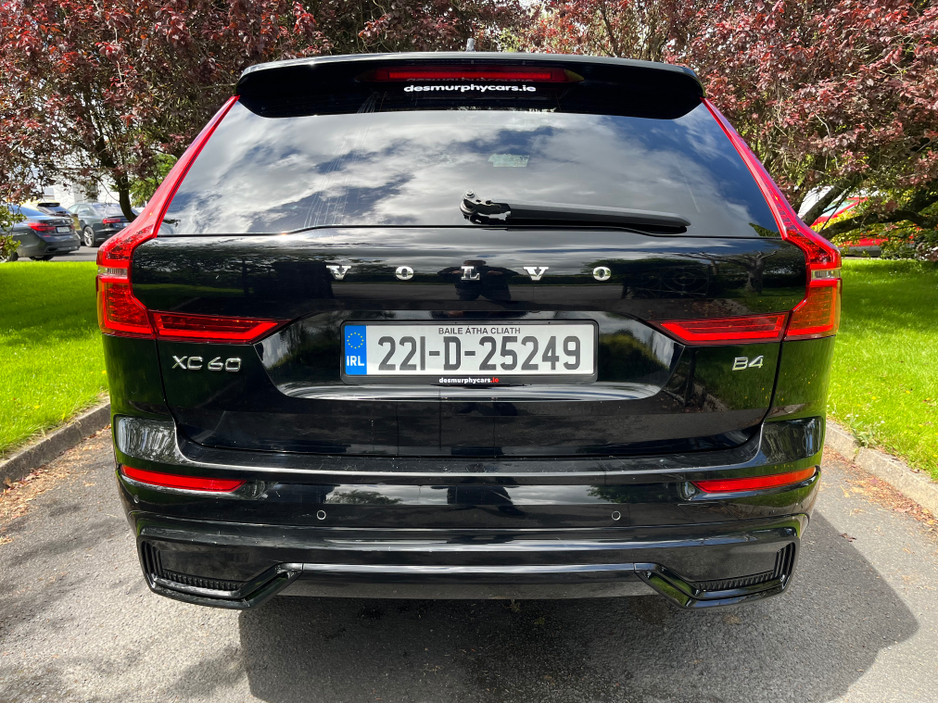 2022 Volvo XC60 2L Diesel For Sale Images