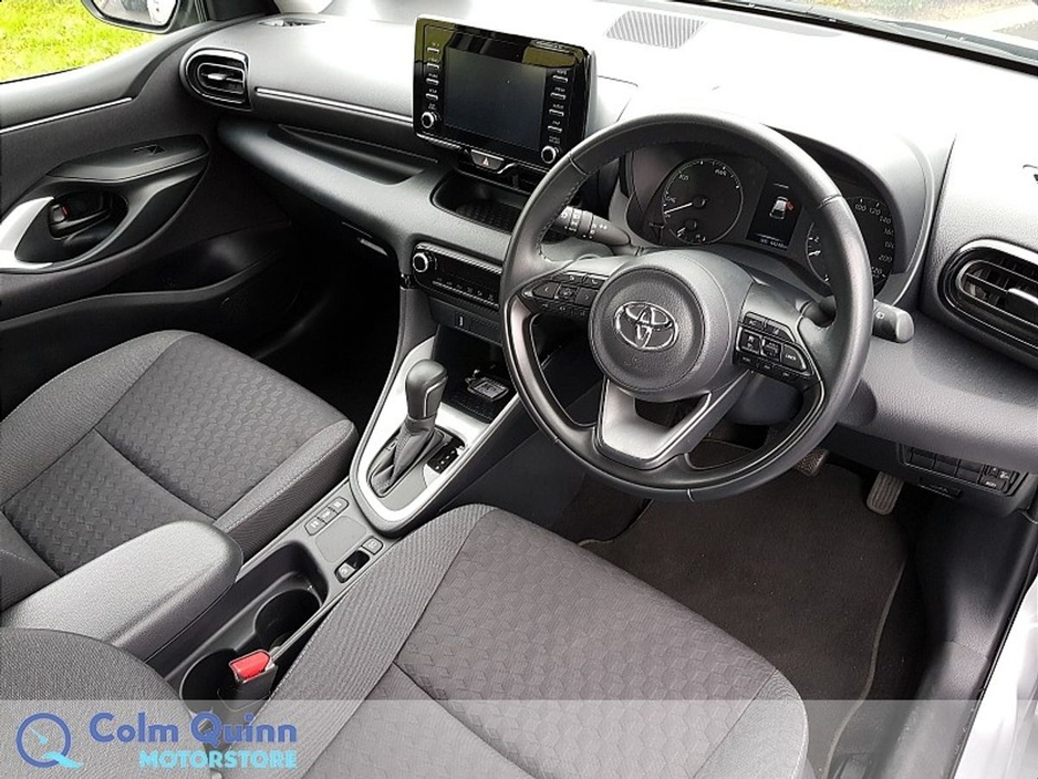 Used Toyota Yaris LUNA 1.5 HYBRID AUTO HATCHBACK (2023 (231))