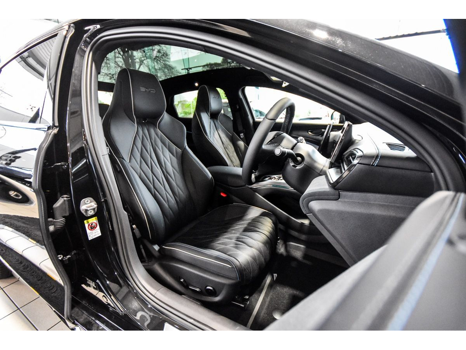 2027 BYD Seal 0L Electric For Sale Images