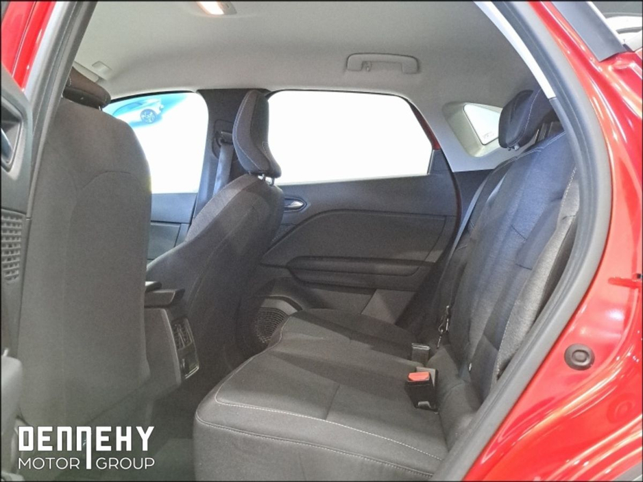 Renault Captur TCe 100 Iconic 64.98 Euro p/w — thumbnail 13