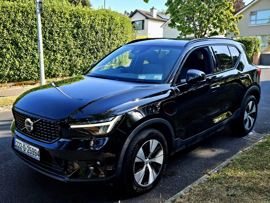 2022 Volvo XC40 For Sale Images