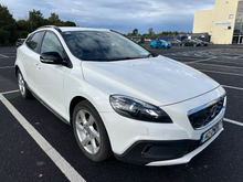 Volvo V40 DBA-MB4164T