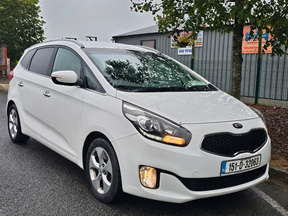 2015 Kia Carens