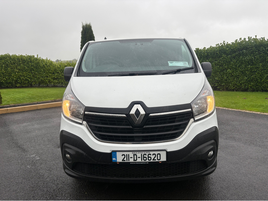 2021 Renault Trafic 2L Diesel For Sale Images