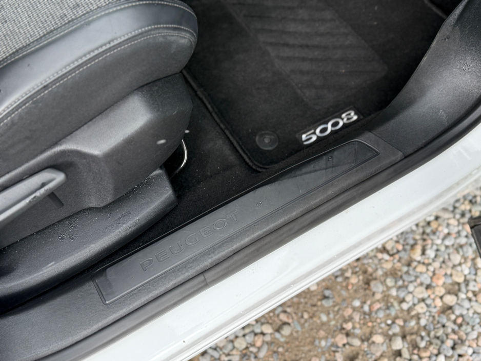2020 Peugeot 5008 1.5L Diesel For Sale Images
