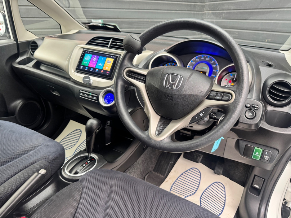 Honda Fit 1.3 HYBRID 5DR AUTO — thumbnail 10