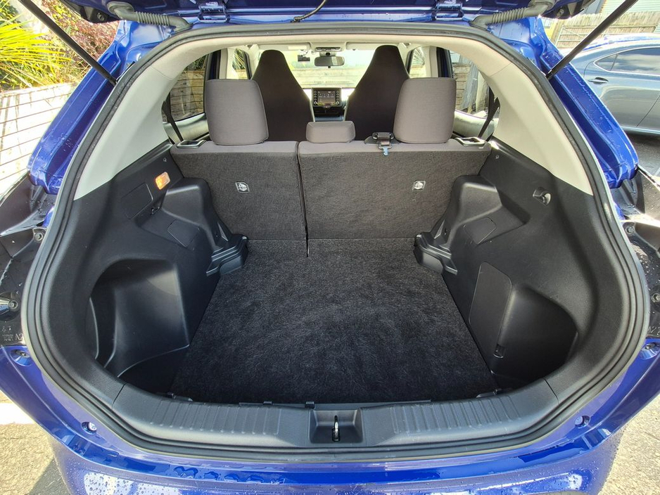 Toyota Yaris Cross 1.5 HYBRID / X SPEC / LOW MILEAGE / TAX €150 — thumbnail 9