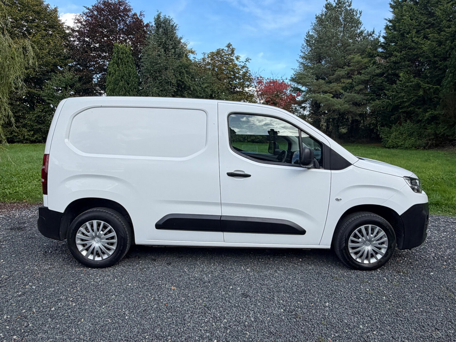 2022 Citroen Berlingo 1.5L Diesel For Sale Images