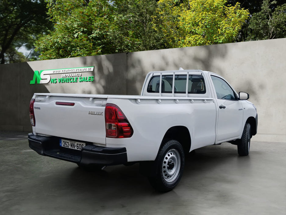 2025 Toyota Hilux 2.4L Diesel For Sale Images