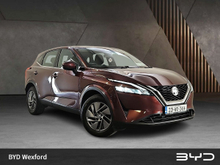 Nissan Qashqai 1.3 PET MILD HYBRID SV