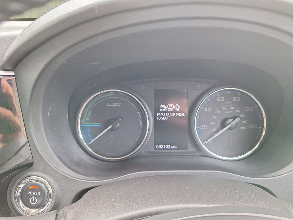 Mitsubishi Outlander 2.0 GX3H PHEV 200BHP 5DR AUTO — thumbnail 8
