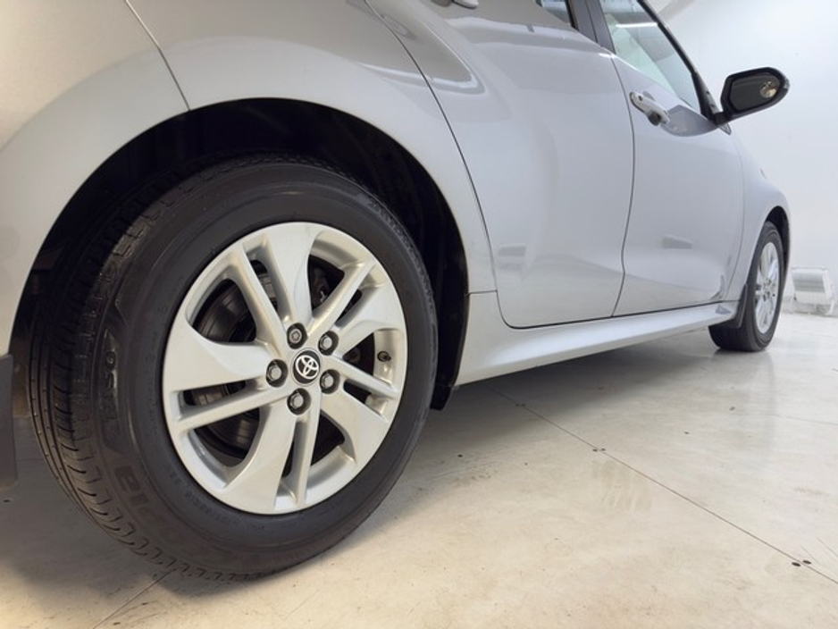 Toyota Yaris Luna Hybrid — thumbnail 11
