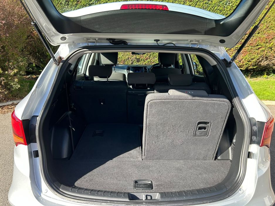 2017 Hyundai Santa Fe 2.2L Diesel For Sale Images