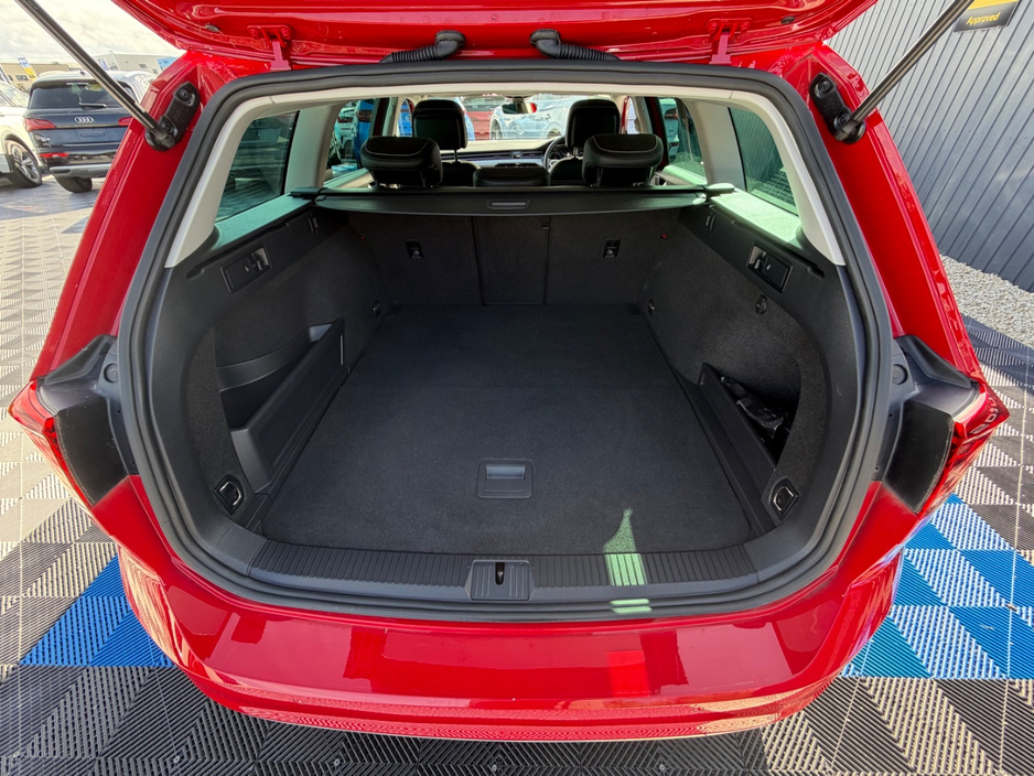 2022 Volkswagen Passat 1.4L Hybrid For Sale Images