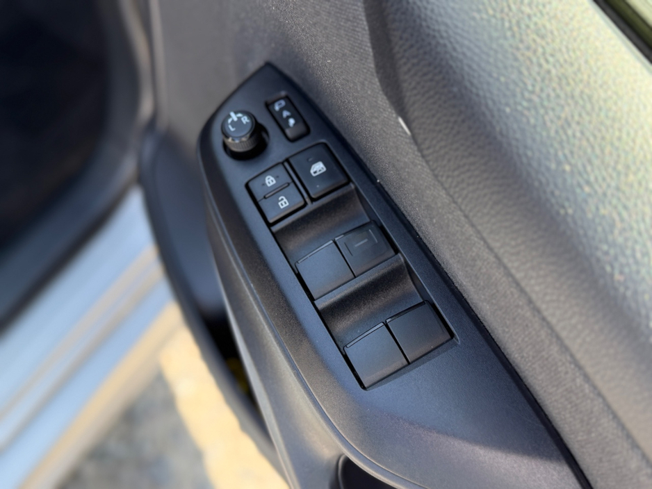2020 Toyota Yaris 1.5L Petrol Hybrid For Sale Images