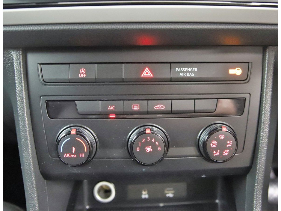 SEAT Ateca 1.6 TDI ECOMOTIVE S 6SPD — thumbnail 21