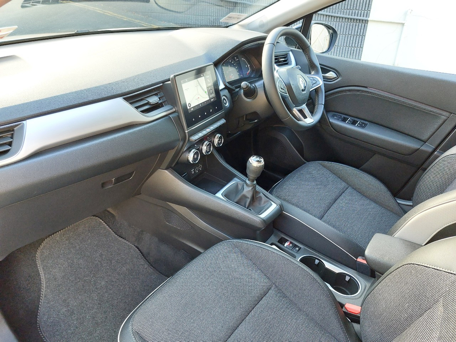 2023 Renault Captur 1L Petrol For Sale Images