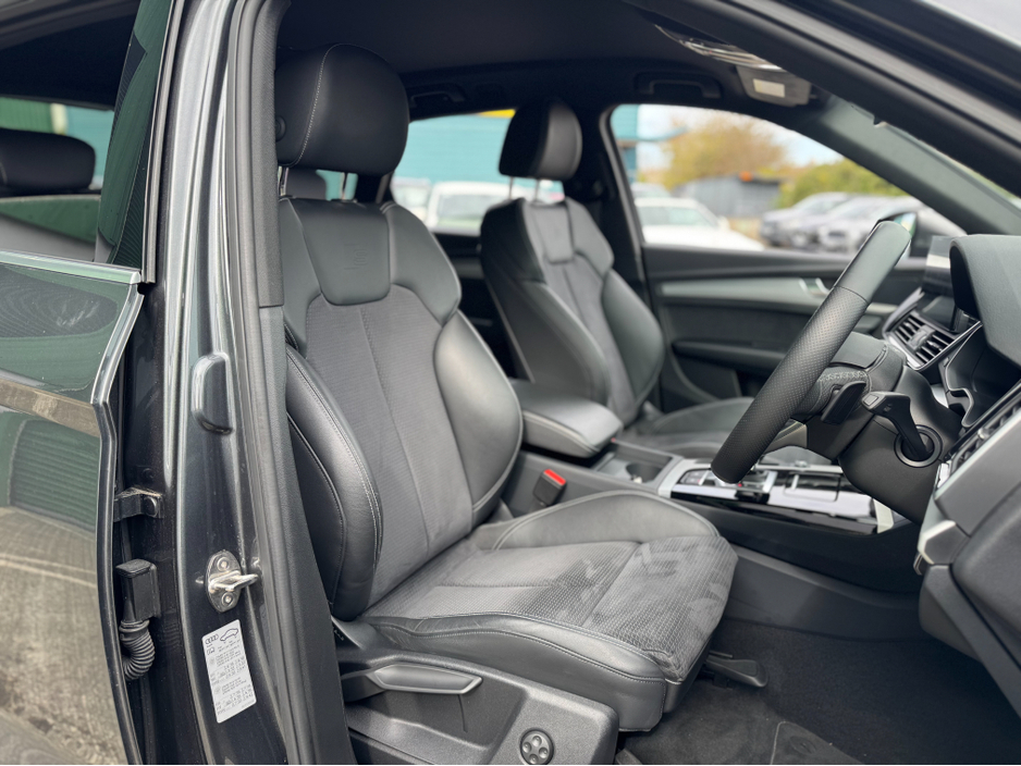2024 Audi Q5 2L Petrol Plug-in Hybrid For Sale Images