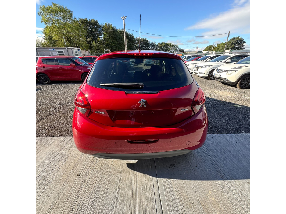 Peugeot 208 — thumbnail 33