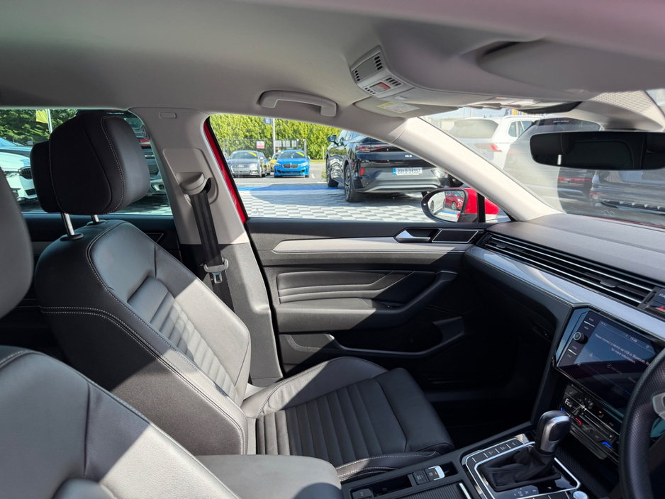 2022 Volkswagen Passat 1.4L Hybrid For Sale Images