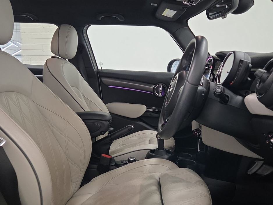 2022 MINI Hatch 1.5L Petrol For Sale Images
