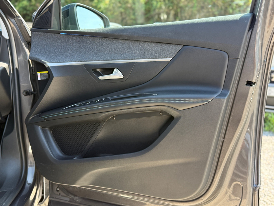 2022 Peugeot 3008 1.5L Diesel For Sale Images
