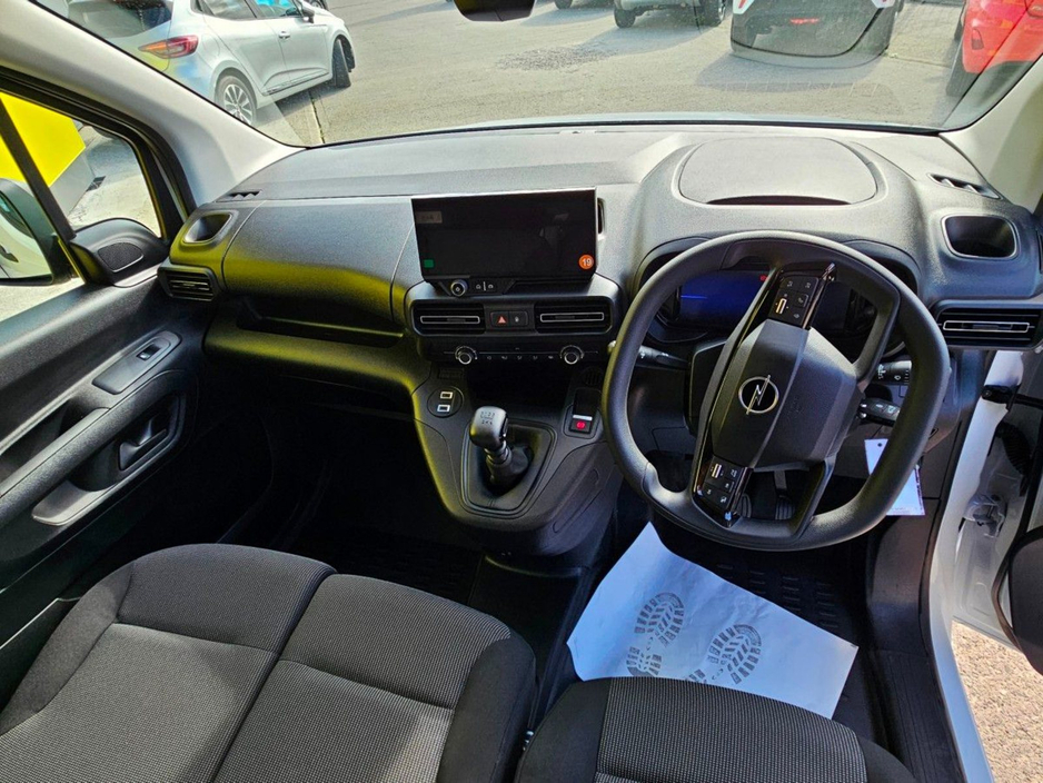2025 Opel Combo 1.5L Diesel For Sale Images