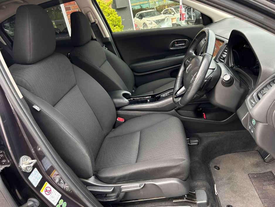 2014 Honda Vezel 1.5L Petrol Hybrid For Sale Images