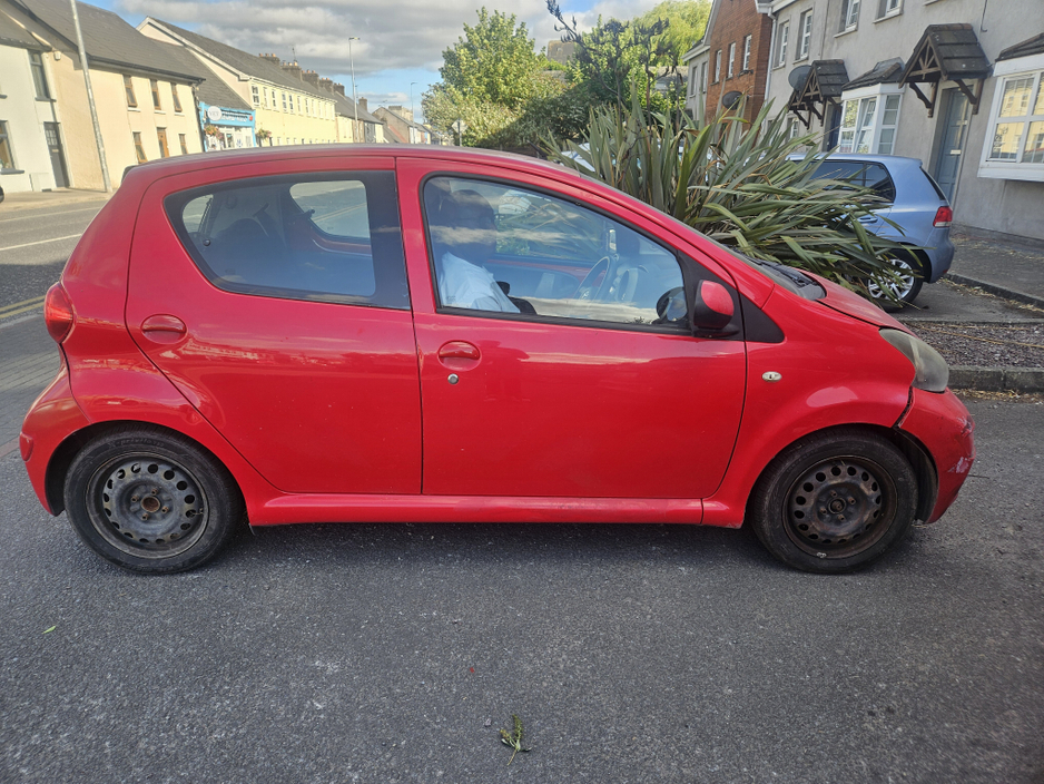 Toyota Aygo 1.0 5DR AURA — thumbnail 11