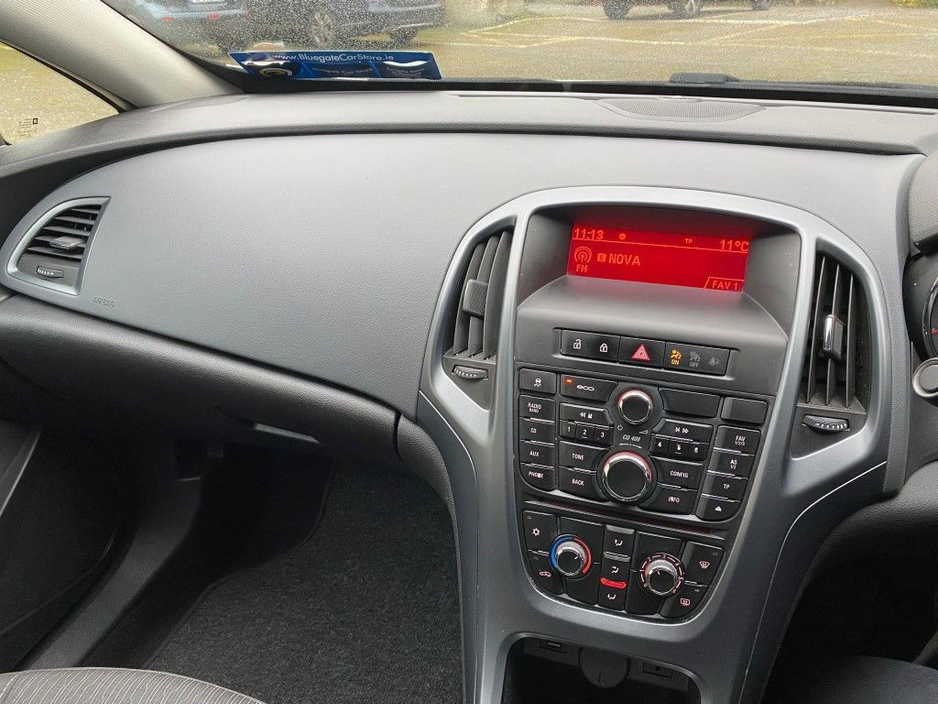 Opel Astra 1.4 Sport Hatchback Petrol Manual (120bhp) — thumbnail 7