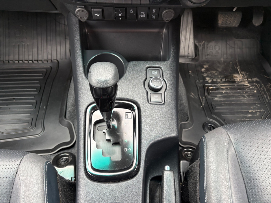 2025 Toyota Hilux 2.8L Diesel For Sale Images